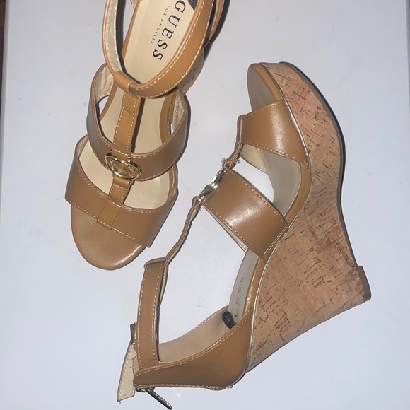 Guess Cork Wedge. Size 8 - Picture 8 of 15